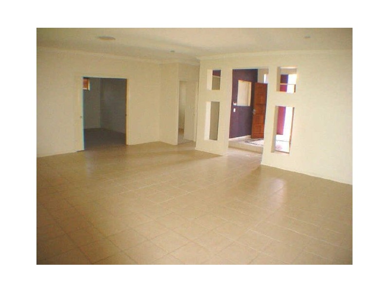 5 Seaeagle Place, Banksia Beach QLD 4507