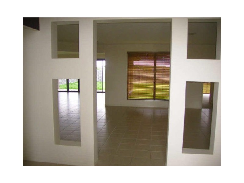 5 Seaeagle Place, Banksia Beach QLD 4507