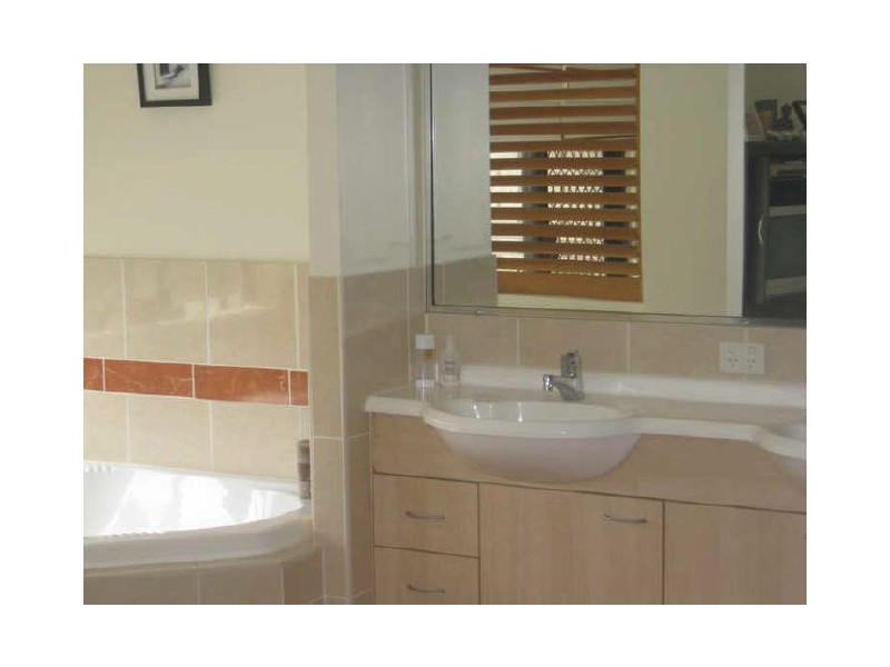 Sandstone Point QLD 4511