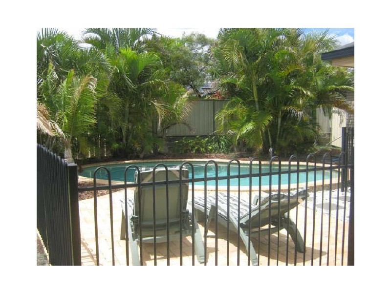 Sandstone Point QLD 4511