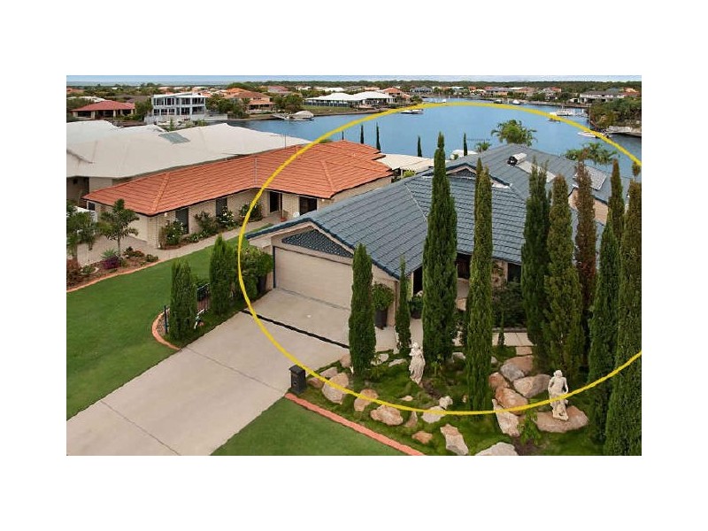 20 Catamaran Court, Banksia Beach QLD 4507