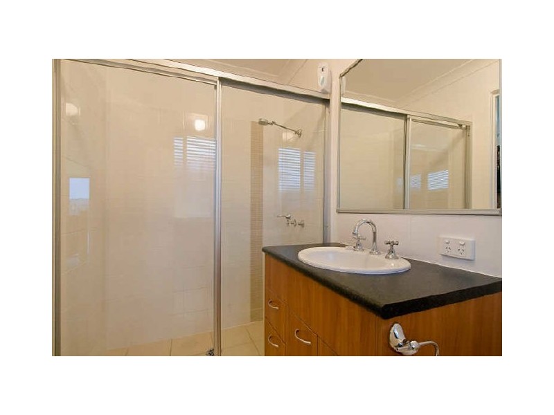 250 Bestmann Road, Sandstone Point QLD 4511