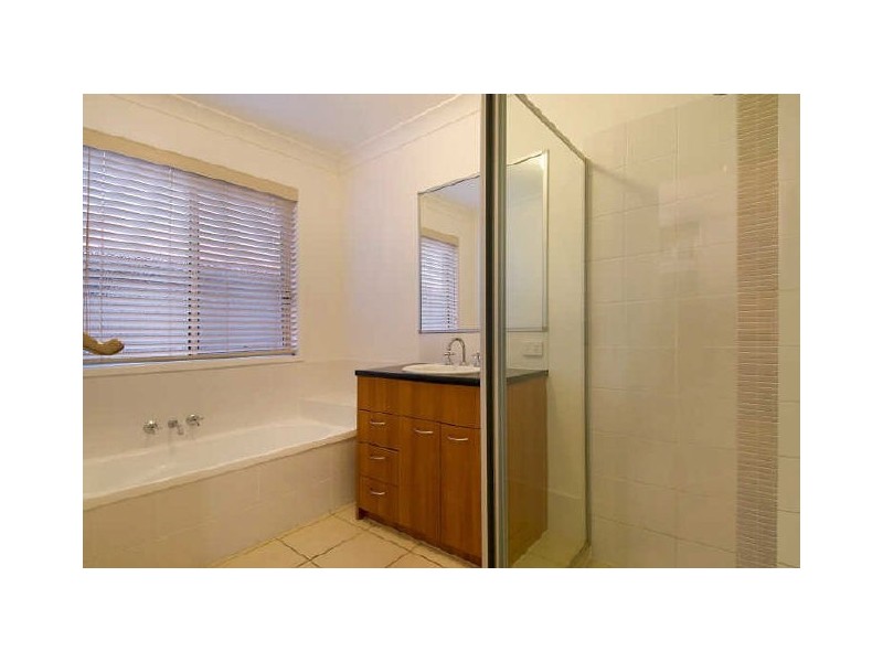 250 Bestmann Road, Sandstone Point QLD 4511