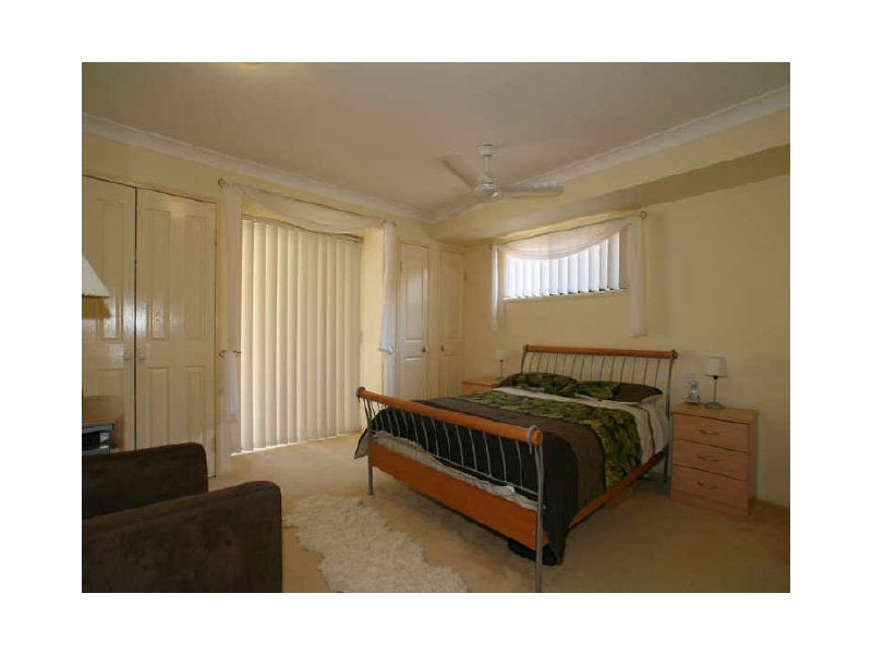 7 Coogee Place, Sandstone Point QLD 4511