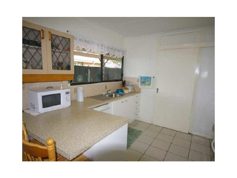 18 Alpinia Avenue, Banksia Beach QLD 4507
