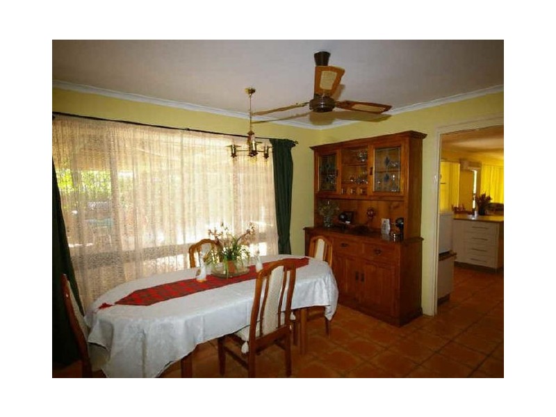 3 Carl Court, Banksia Beach QLD 4507