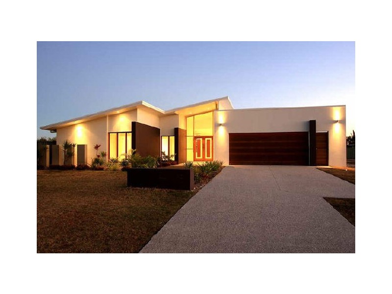 96 Marina Blvd, Banksia Beach QLD 4507