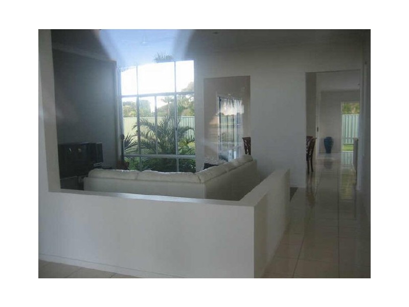 96 Marina Blvd, Banksia Beach QLD 4507