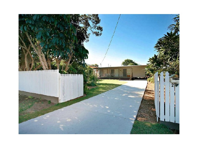 27 Cumming Street, Bongaree QLD 4507