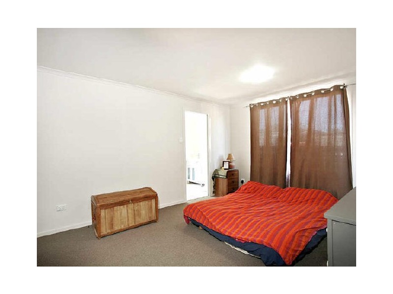 27 Cumming Street, Bongaree QLD 4507