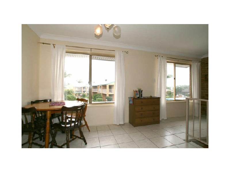 5/7 Burrawong Ave, Bongaree QLD 4507