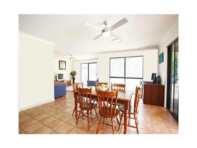 4 Albatross Court, Banksia Beach QLD 4507