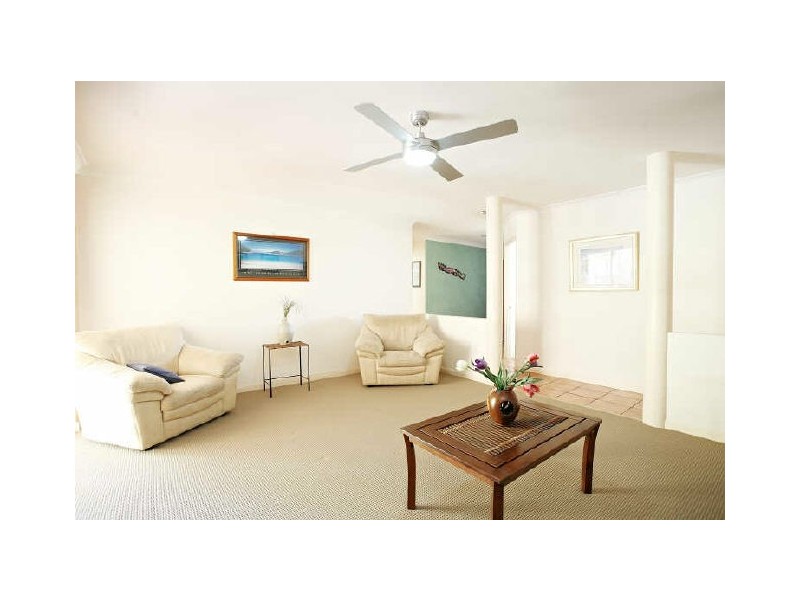 4 Albatross Court, Banksia Beach QLD 4507