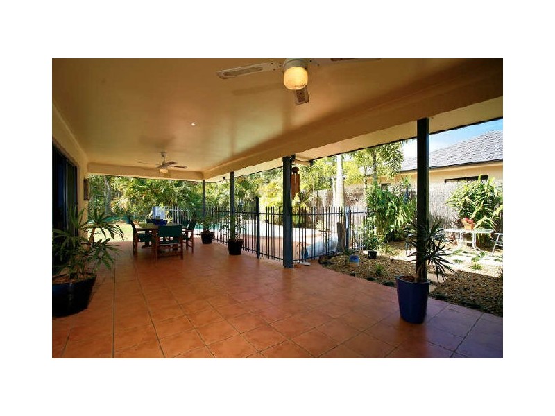 4 Albatross Court, Banksia Beach QLD 4507