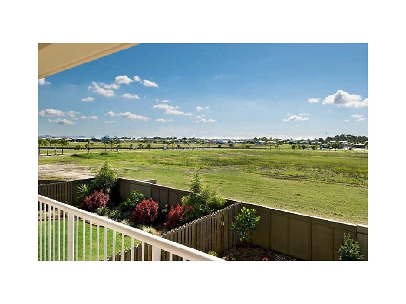 2/55 Marina Blvd, Banksia Beach QLD 4507