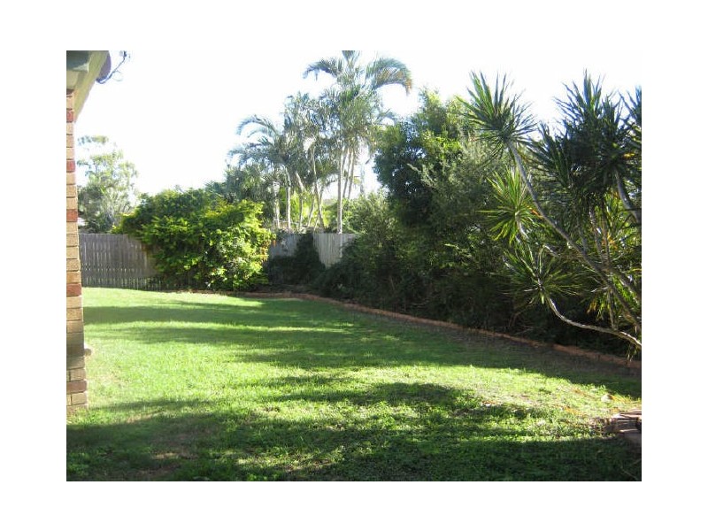 156 Bestmann Road, Sandstone Point QLD 4511