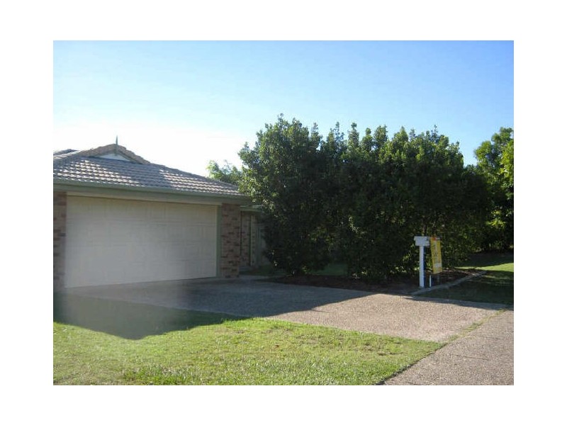 156 Bestmann Road, Sandstone Point QLD 4511