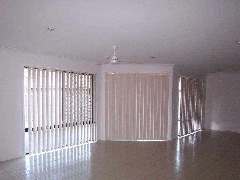 Sandstone Point QLD 4511