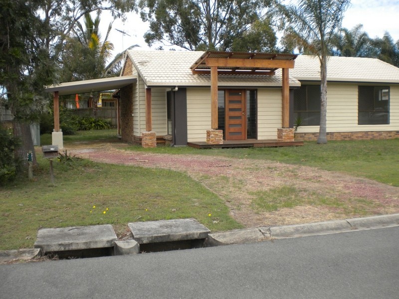 27 Hawaii Crescent, Banksia Beach QLD 4507