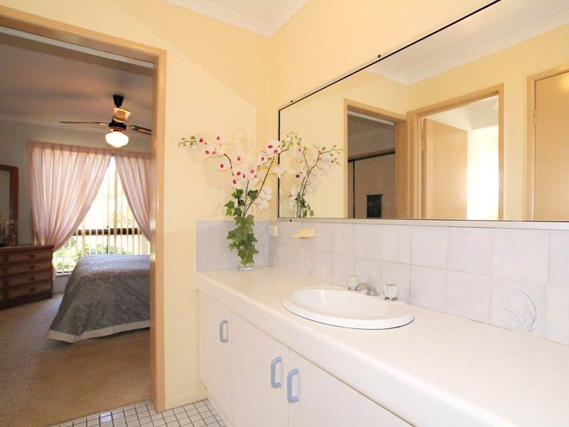 29 Hall Street, Bongaree QLD 4507