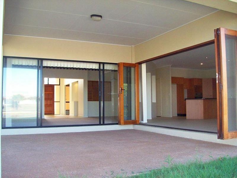 122 Cosmos Avenue, Banksia Beach QLD 4507