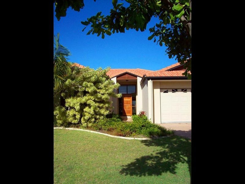 122 Cosmos Avenue, Banksia Beach QLD 4507