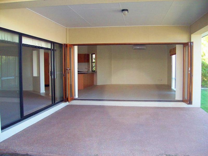 122 Cosmos Avenue, Banksia Beach QLD 4507