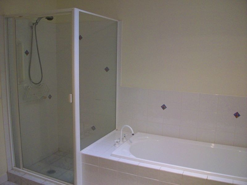 2/41 Dianthus Avenue, Banksia Beach QLD 4507