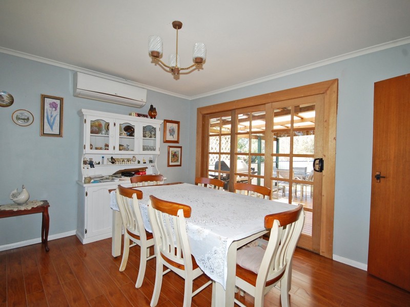 11 Bluegum Avenue, Wingham NSW 2429