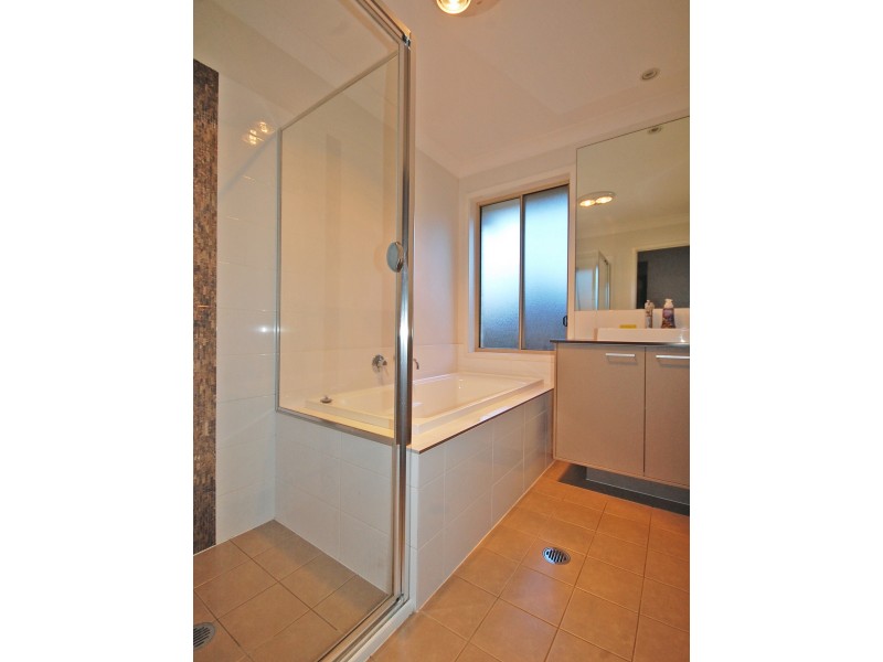 9 Rosedale Place, Tinonee NSW 2430