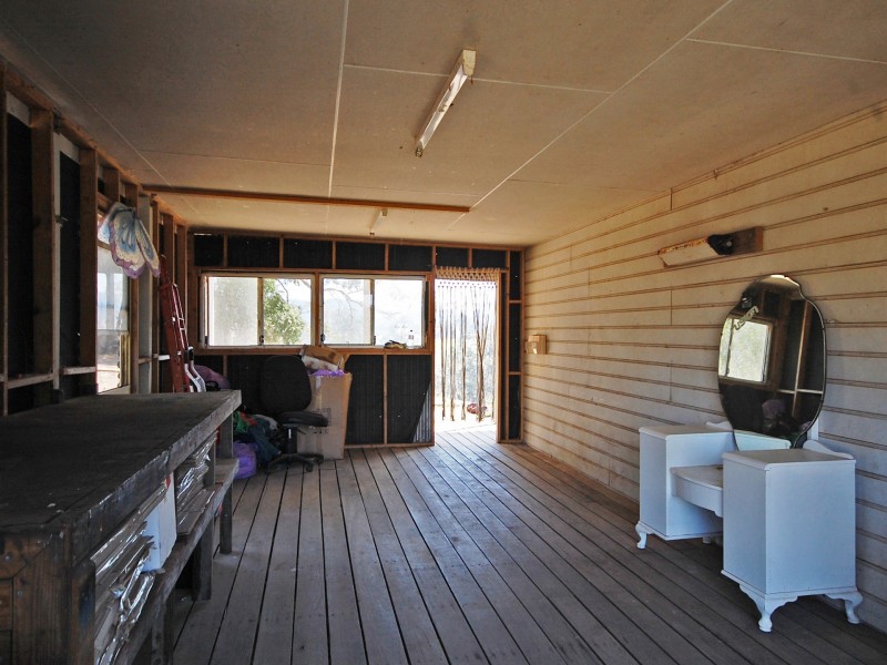 2 Leachs Road, Wingham NSW 2429