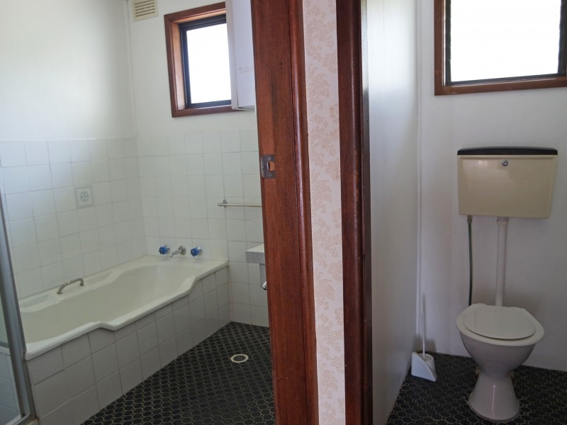 3 Hillcrest Avenue, Wingham NSW 2429