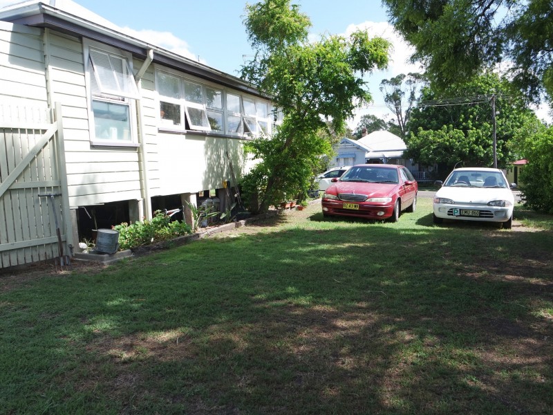 12 William Street, Wingham NSW 2429