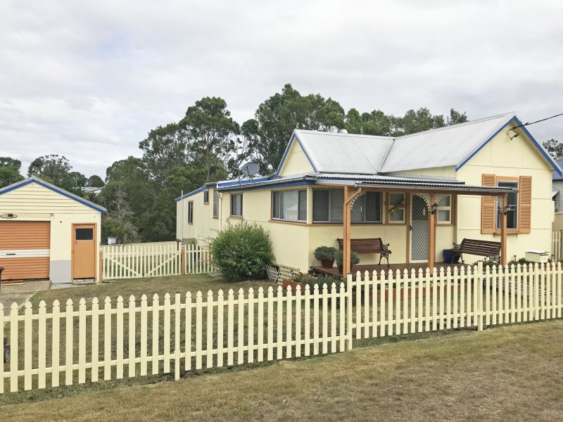 13 Rouse Street, Wingham NSW 2429