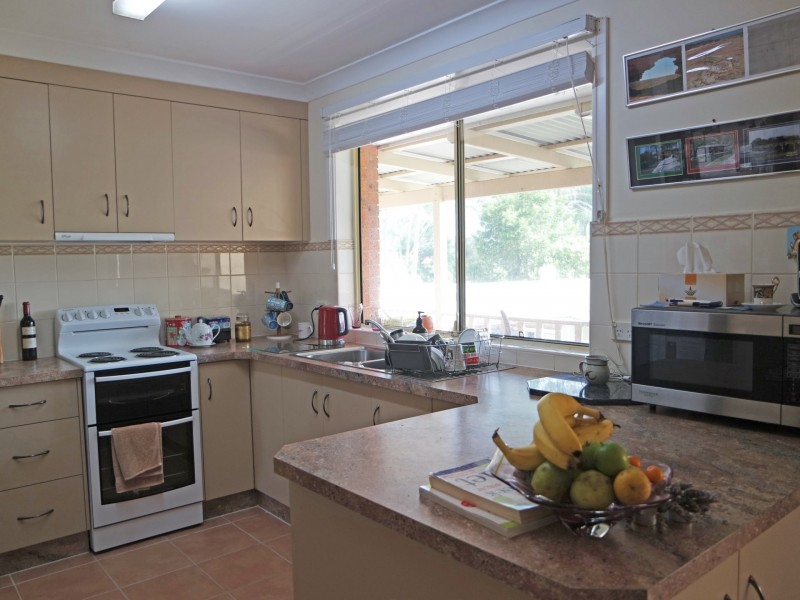 1 Sunset Avenue, Wingham NSW 2429