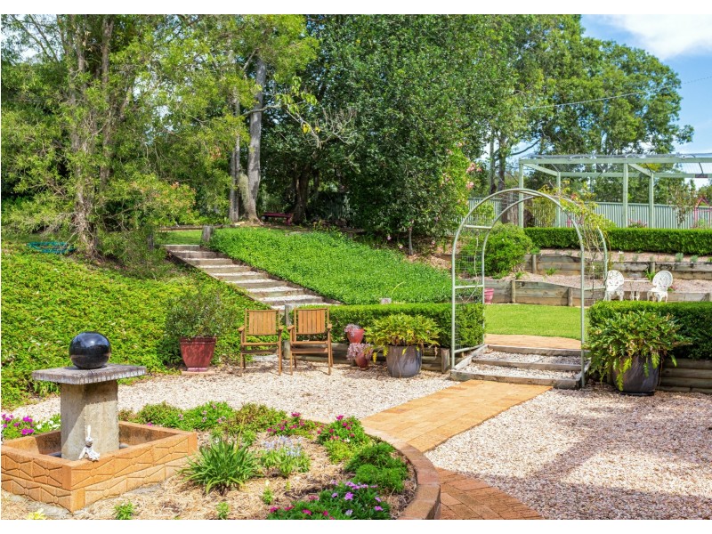 2 Betts Close, KILLABAKH via, Wingham NSW 2429