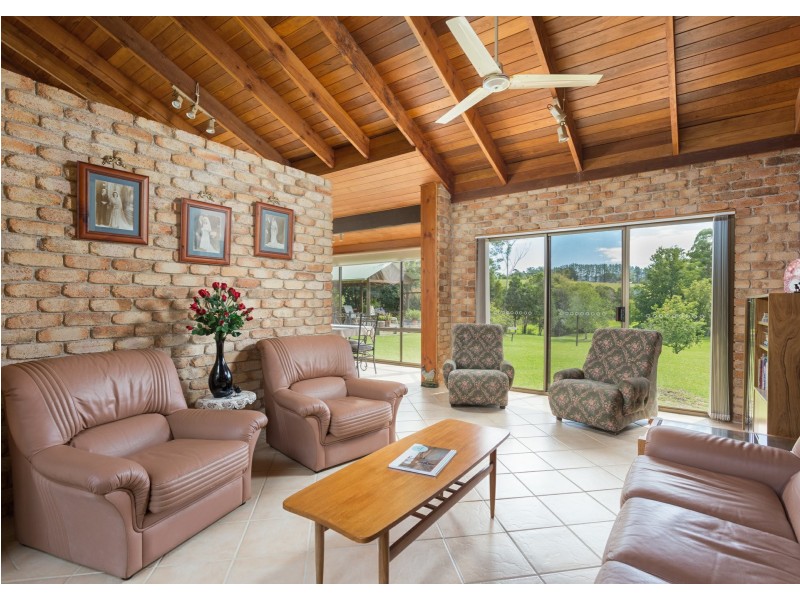 2 Betts Close, KILLABAKH via, Wingham NSW 2429