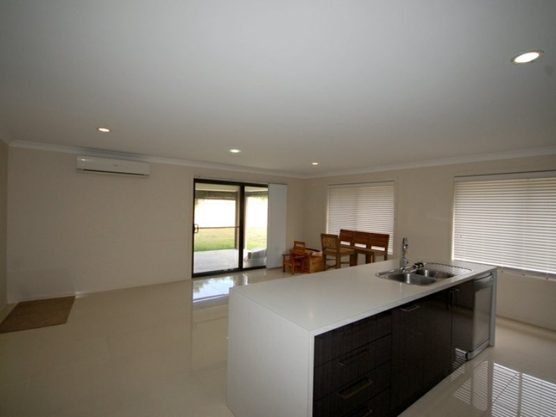 25 Abbott Street, Wingham NSW 2429