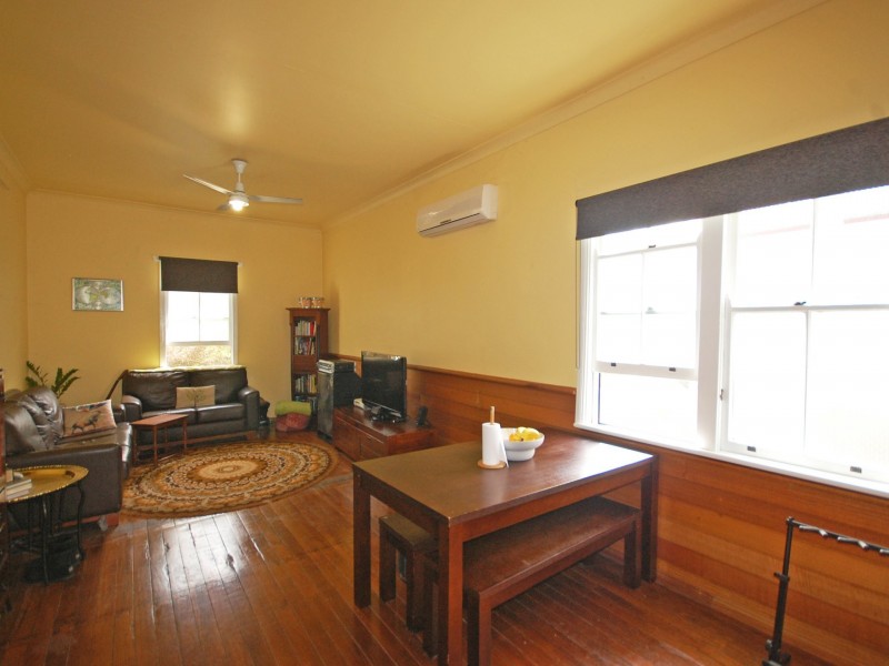 21 Queen Street, Wingham NSW 2429