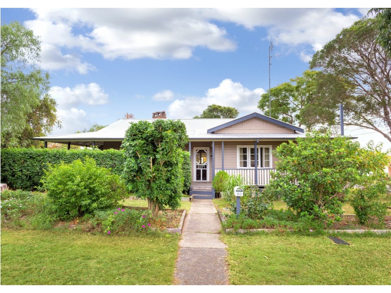 20 Rowley Street, Wingham NSW 2429