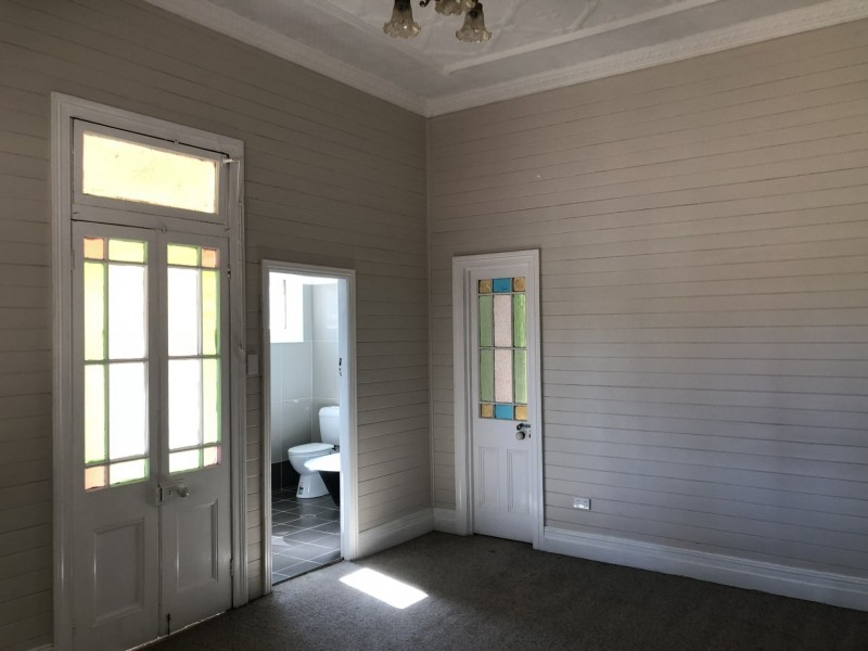 2 Racecourse Road, Wingham NSW 2429