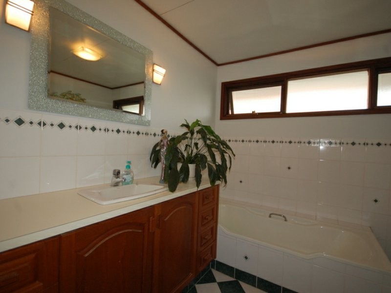 30 Wyoming Street, Wingham NSW 2429