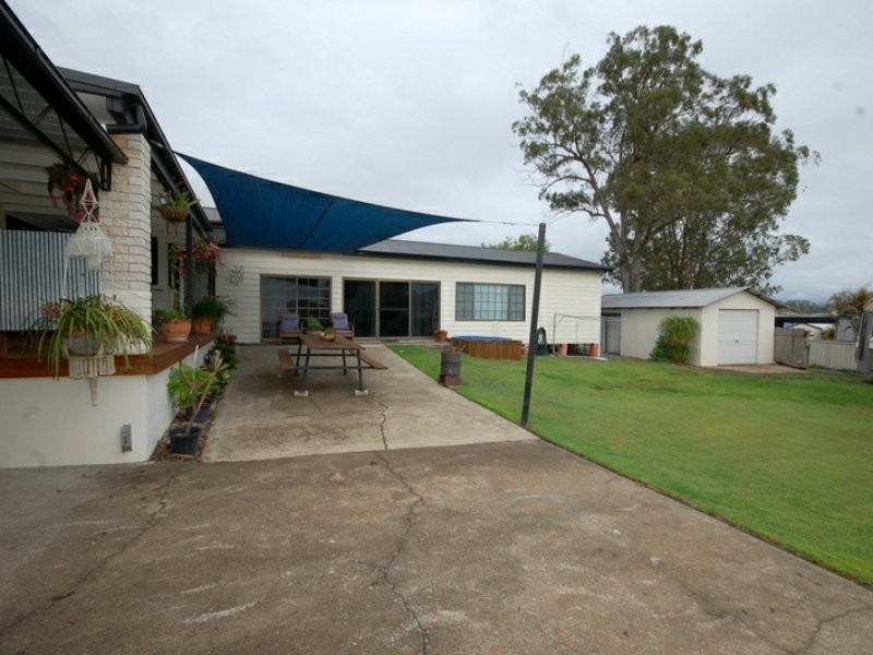 30 Wyoming Street, Wingham NSW 2429