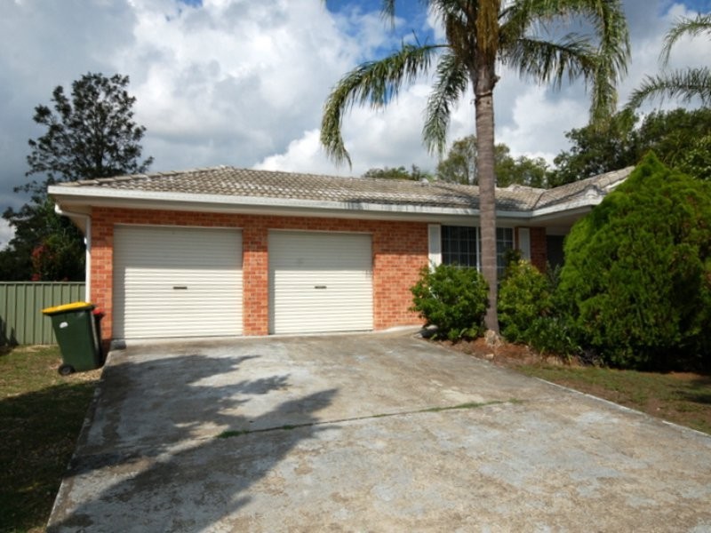 10 Pearson Place, Wingham NSW 2429