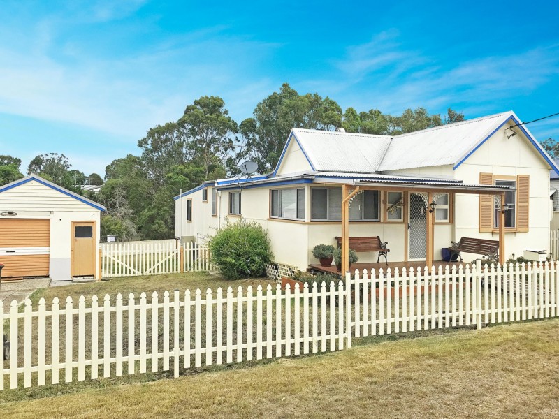 13 Rouse Street, Wingham NSW 2429