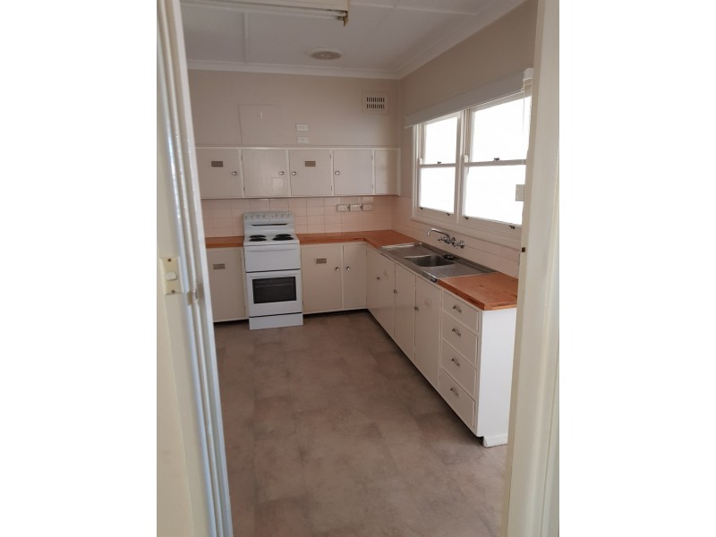 8 Farquhar Street, Wingham NSW 2429