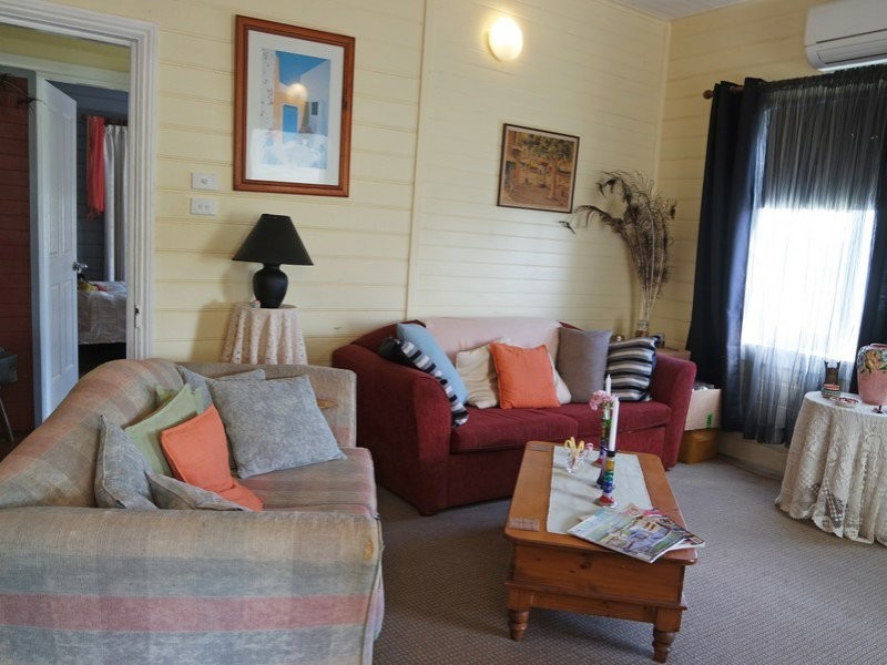 12 William Street, Wingham NSW 2429