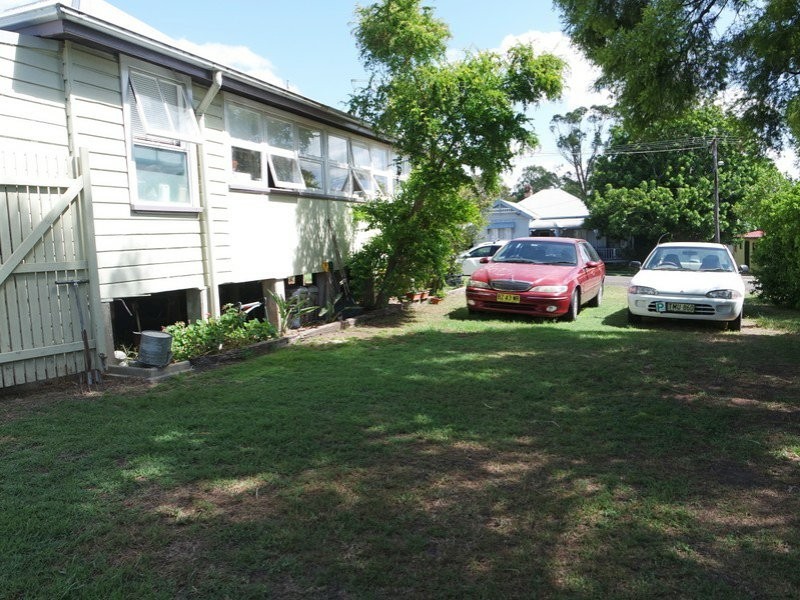 12 William Street, Wingham NSW 2429