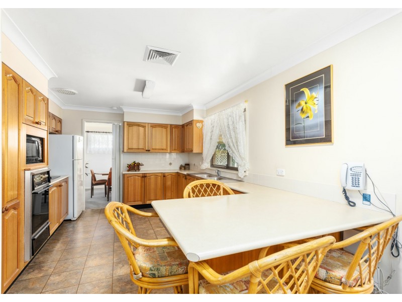 10 Primrose Street, Wingham NSW 2429