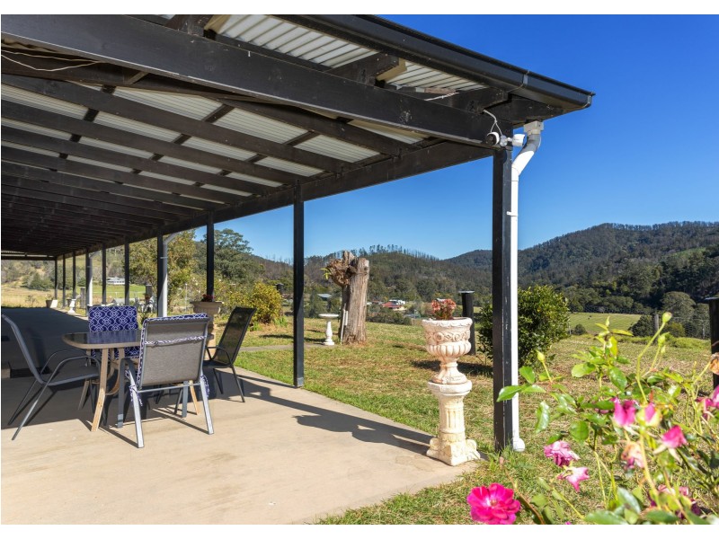 1428 Mooral Creek Road, Mooral Creek NSW 2429